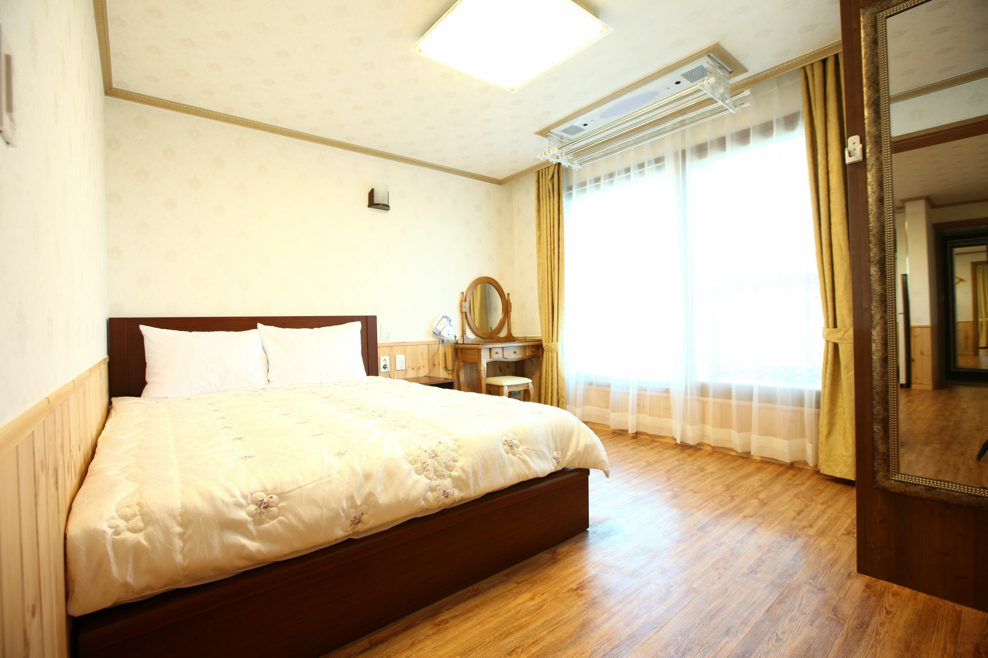 Jungmun Haesung Parktel Villa Seogwipo Exterior photo